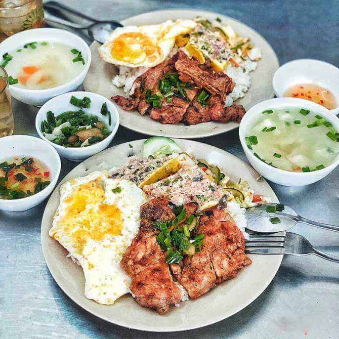 Top 5 địa chỉ quán cơm văn phòng ngon tại Quận 4