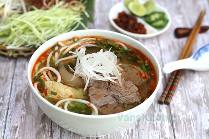 Top 5 địa chỉ quán bún bò ngon Sài Gòn “húp hết cả nước”
