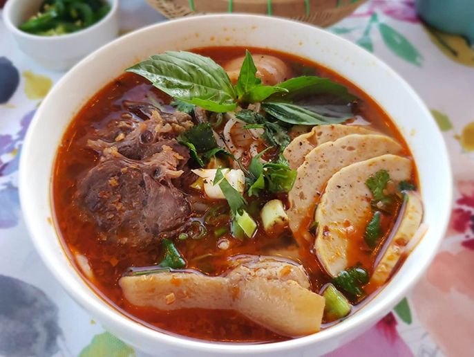 Top 5 địa chỉ quán bún bò ngon Sài Gòn “húp hết cả nước”