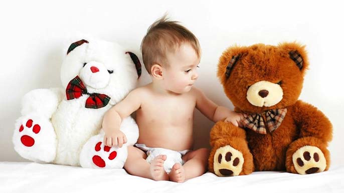 Gợi ý top 10 đồ chơi thông minh cho bé trai và gái 1-2 tuổi nên mua nhất