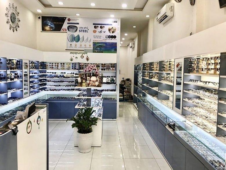 LƯU GẤP 10 NƠI MUA MẮT KÍNH ĐẸP VÀ CHẤT LƯỢNG Ở TP. HCM