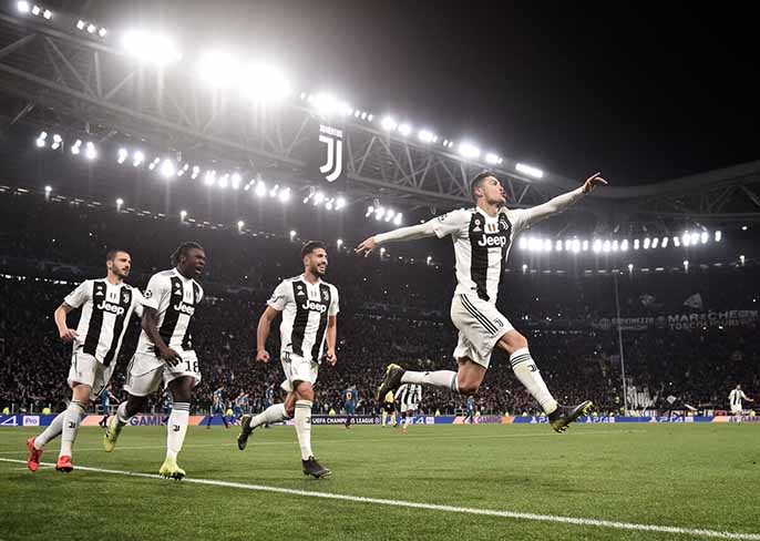 Hattrick Là Gì? Danh sách 10 cầu thủ ghi nhiều Hattrick nhất thế giới