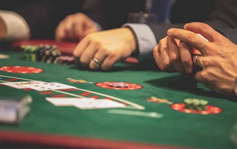 Bí quyết chơi bài thắng lớn: Kinh nghiệm xương máu cần biết 