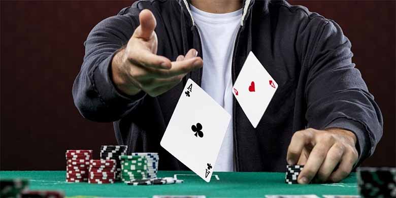 Bài liêng là gì? Luật chơi và cách đánh bài liêng chi tiết nhất