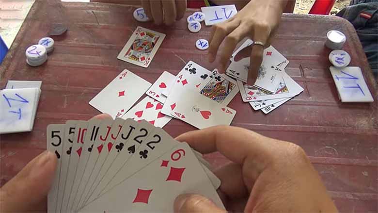 Bí quyết chơi bài Tiến Lên hay, đánh đâu thắng đó