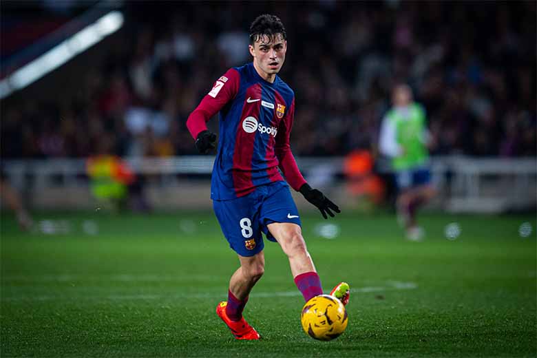 Top 5 cầu thủ Barca hay nhất mùa 24/25: Ai là ngôi sao sáng nhất?
