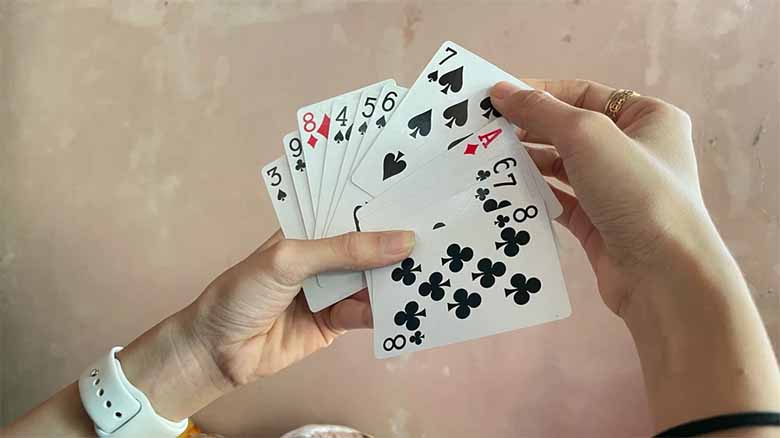 Cách Chơi Tiến Lên Miền Nam: Quy Tắc và Mẹo Thắng Dễ Dàng