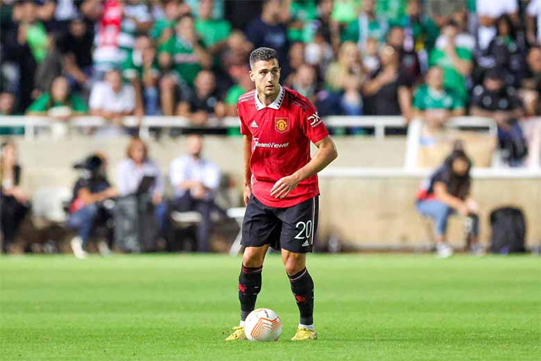 Top 5 cầu thủ MU chơi hay nhất mùa giải 2024/25