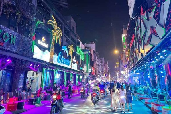 Top Những Trải Nghiệm "Must-Try" Khi Khám Phá Sài Gòn Về Đêm