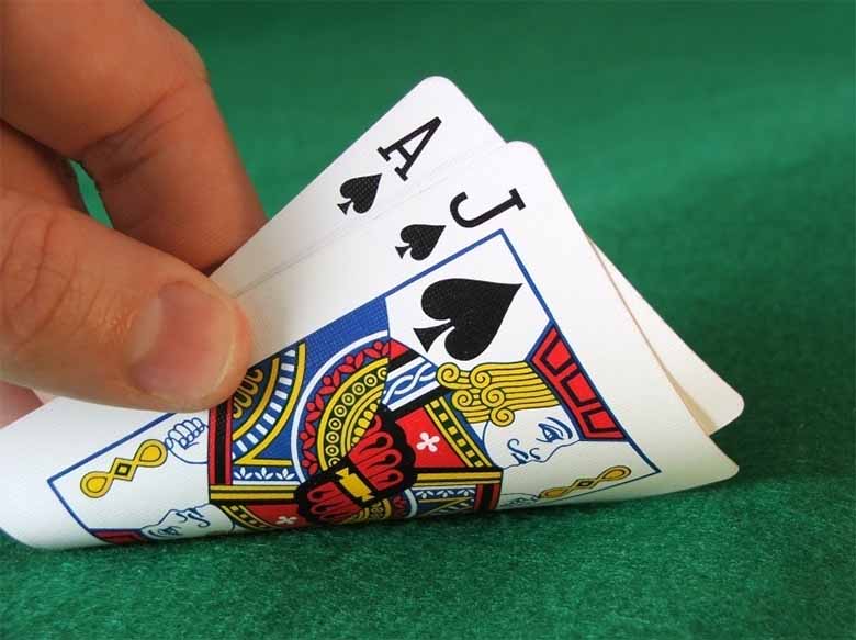 Luật chơi xì dách chi tiết nhất cho người mới bắt đầu thắng lớn